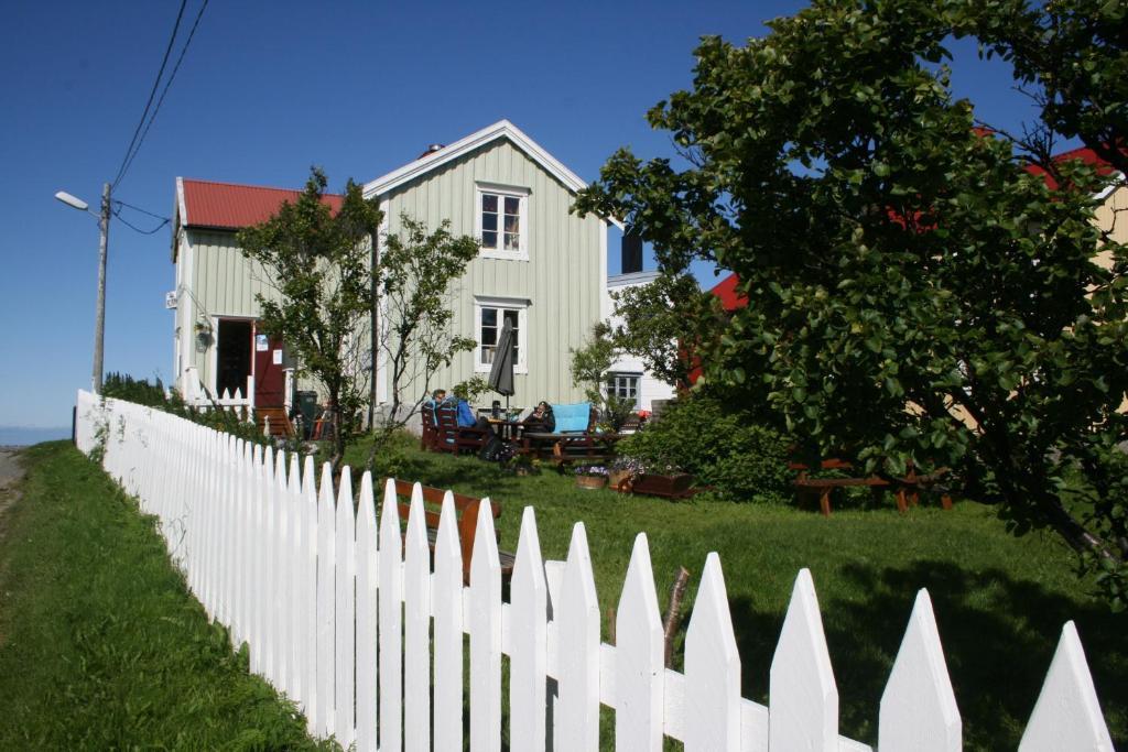 Kristina Apartment & Alma House Andenes Exterior photo